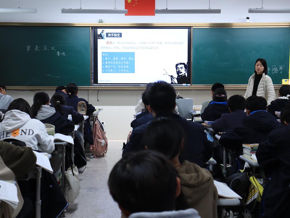 bdb5e5ca695f4f688ece23185bc4a35f.jpg