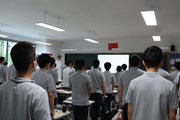 开大附中举行“热爱生活 关爱自我”主题升旗仪式