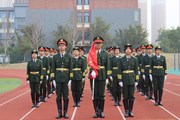 开大附中举行“奋进正当时 全力备期中”主题升旗仪式