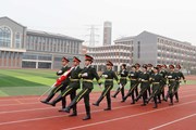 开大附中举行“学习雷锋精神，争做开附好青年”主题升旗仪式