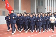 奔跑是青春最美的姿态！——记开大附中高一、高二年级跑操评比活动